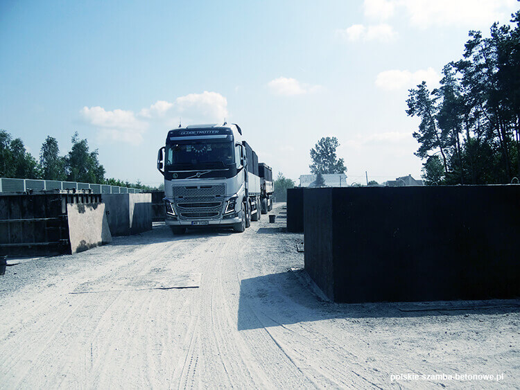 Transport szamb betonowych  w Opocznie